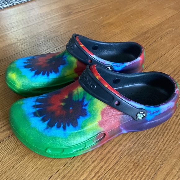 CROCS Other - Men’s tie dye crocs. 🌈
